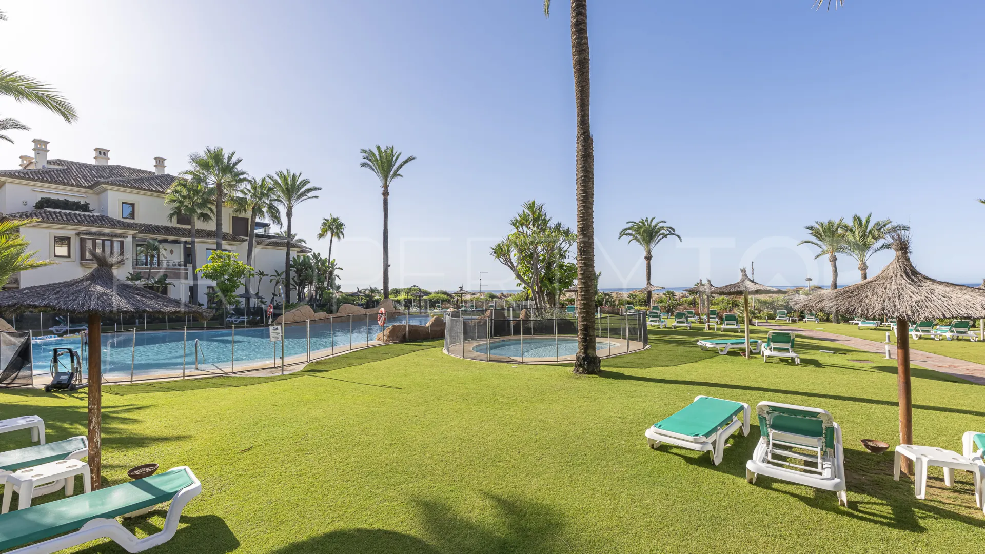 Apartamento en venta en Los Monteros Playa