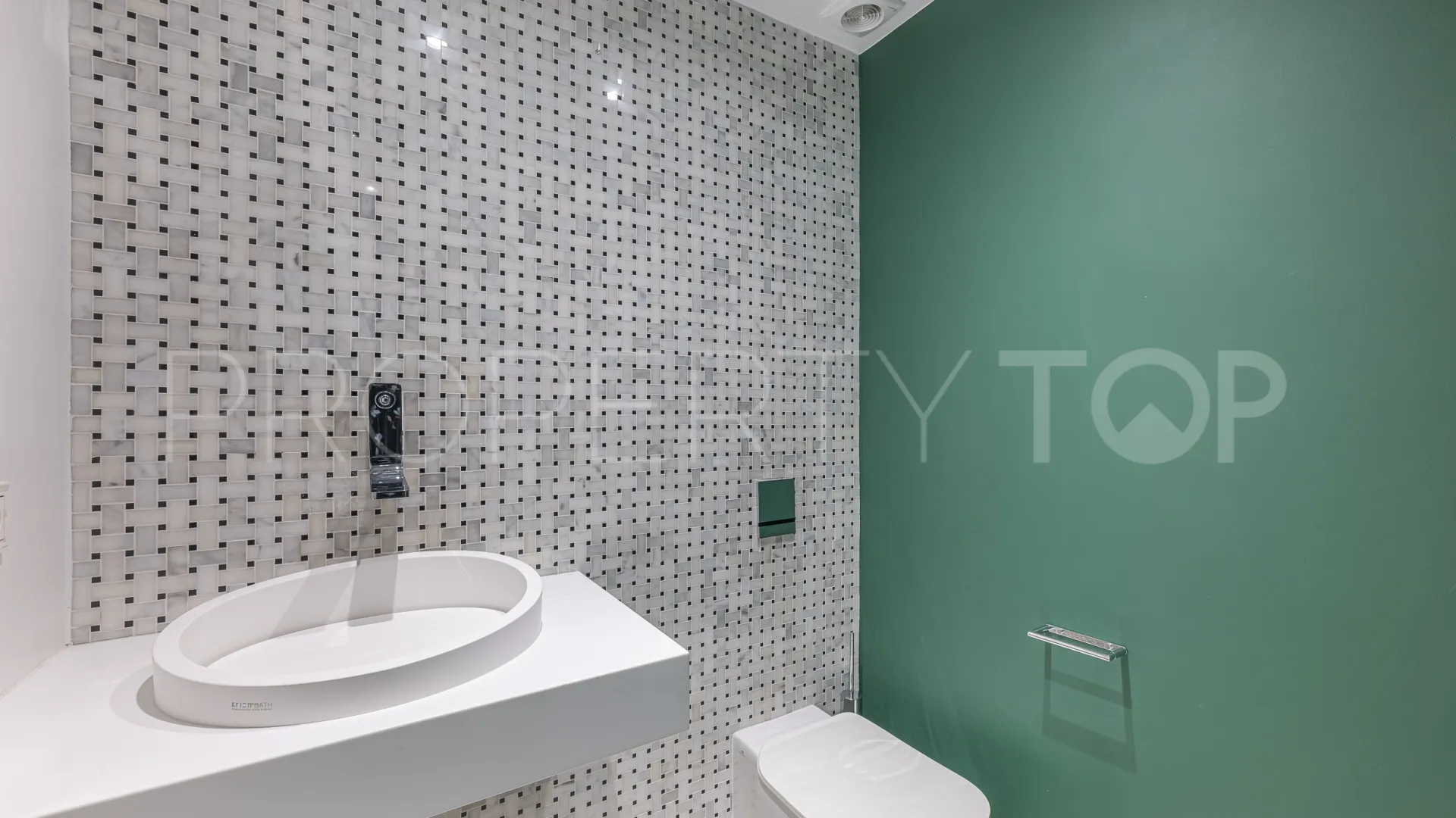 Apartamento en venta en Los Monteros Playa
