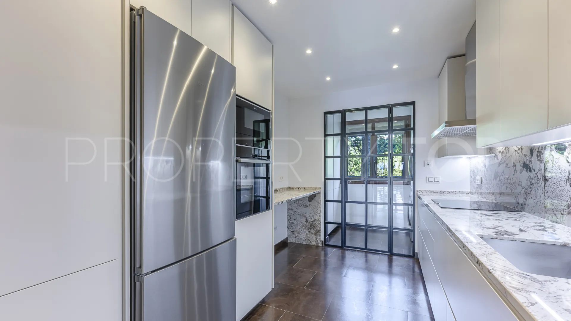Apartamento en venta en Los Monteros Playa