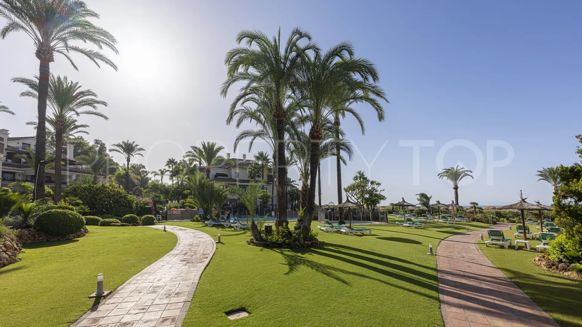 Apartamento en venta en Los Monteros Playa