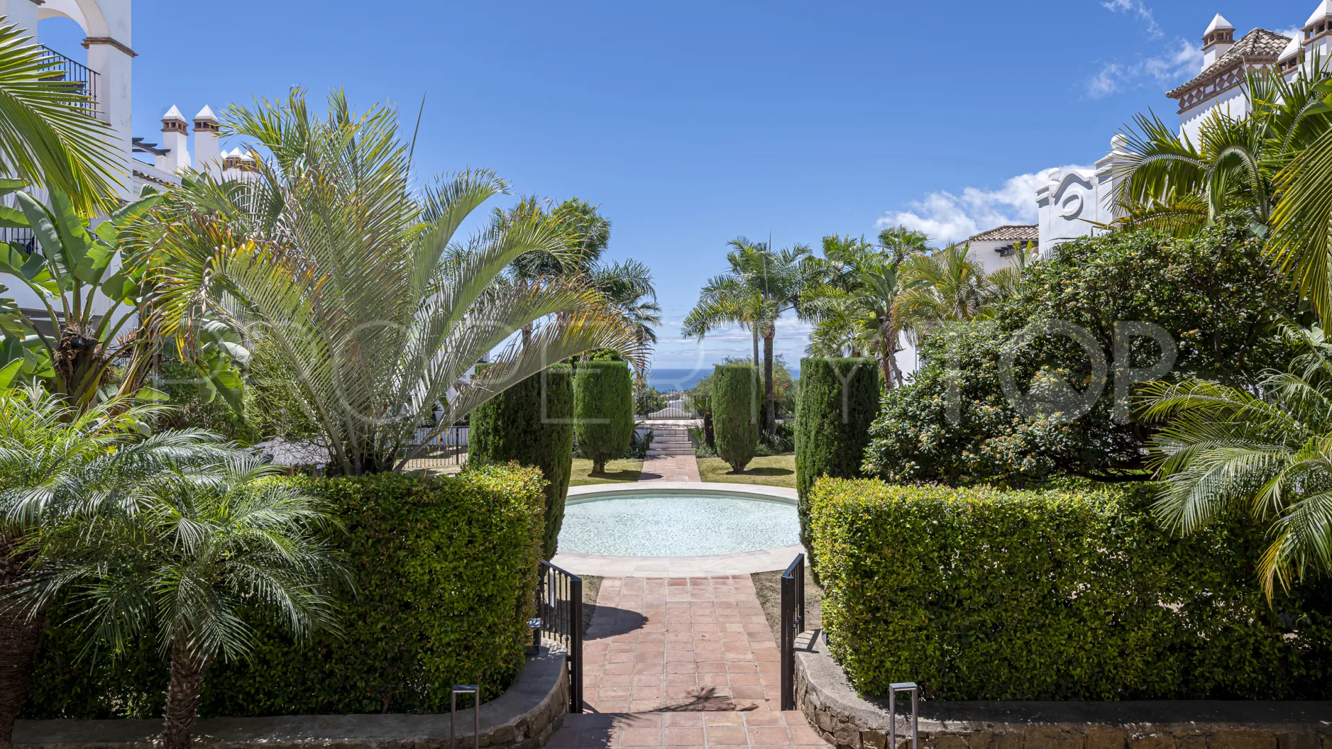 Comprar apartamento planta baja en Montebello Hills con 3 dormitorios