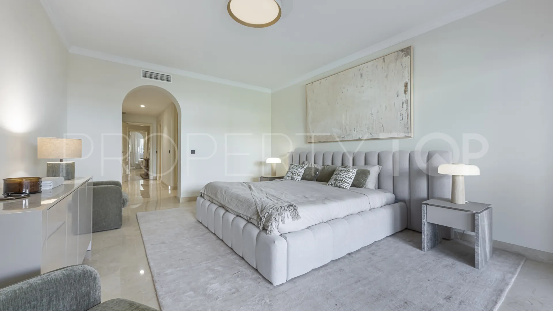 Comprar apartamento planta baja en Montebello Hills con 3 dormitorios