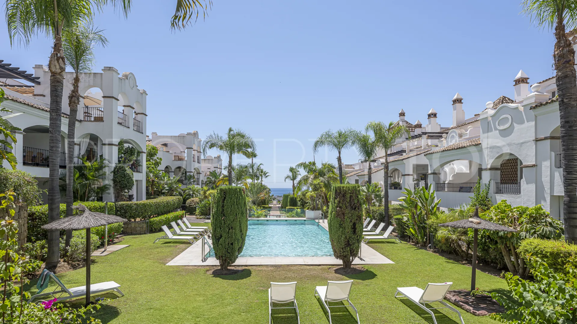 Comprar apartamento planta baja en Montebello Hills con 3 dormitorios
