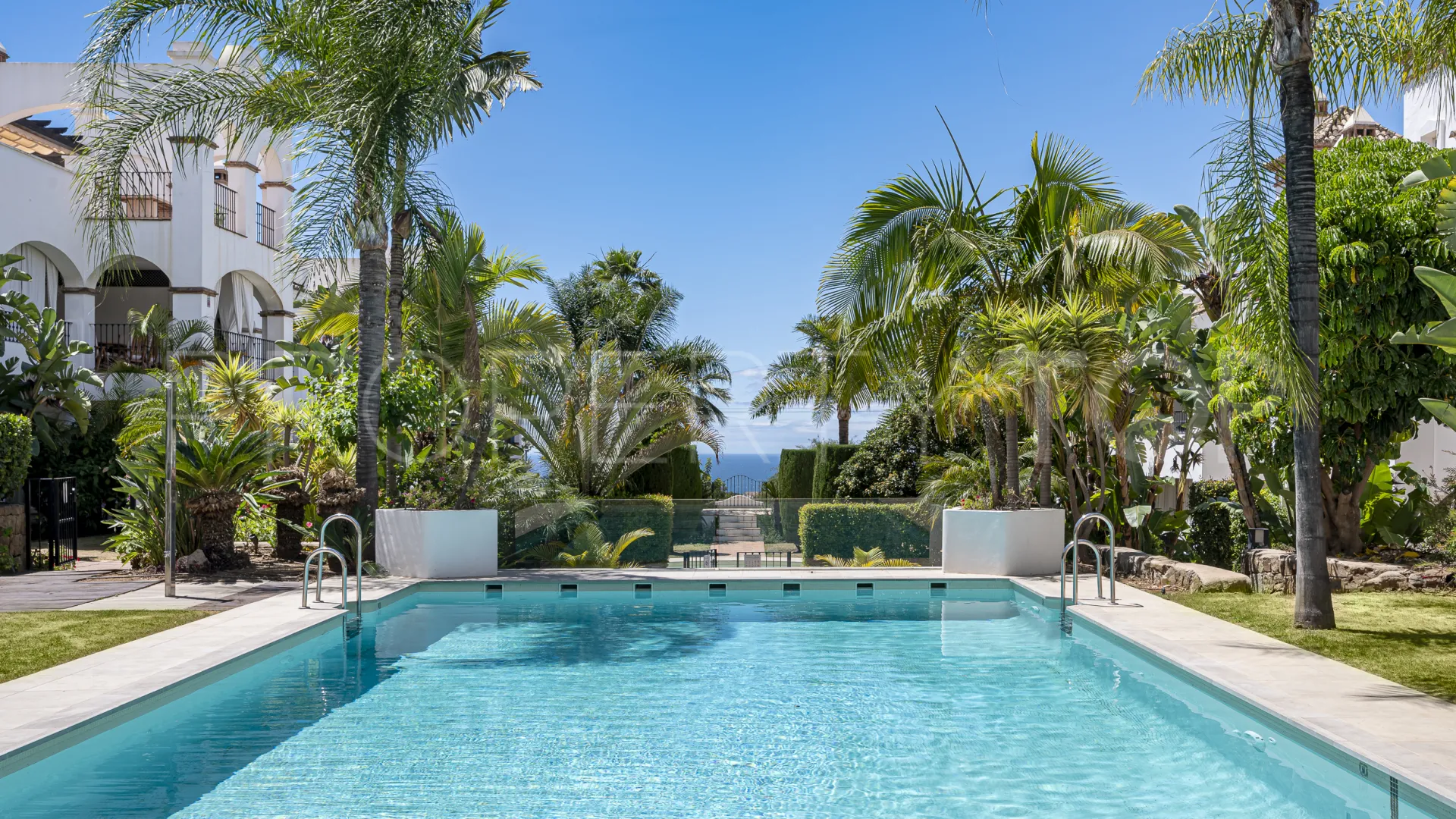 Comprar apartamento planta baja en Montebello Hills