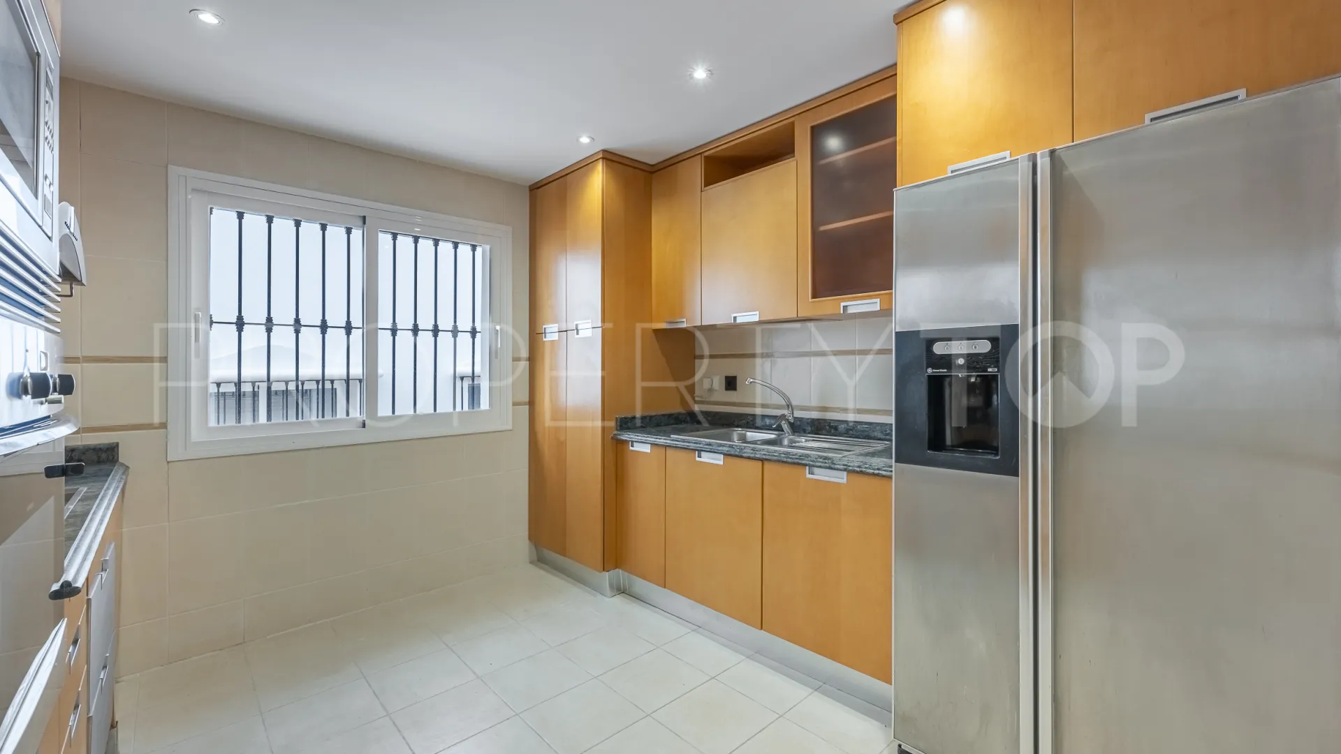 Comprar apartamento planta baja en Montebello Hills