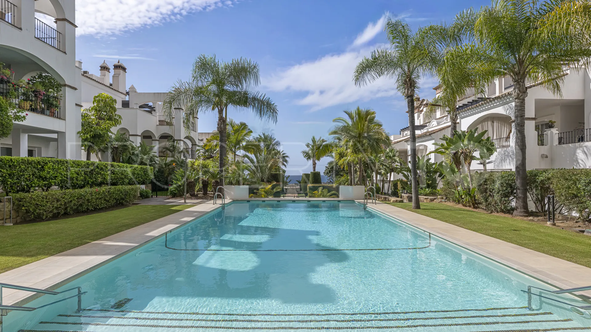 Comprar apartamento planta baja en Montebello Hills
