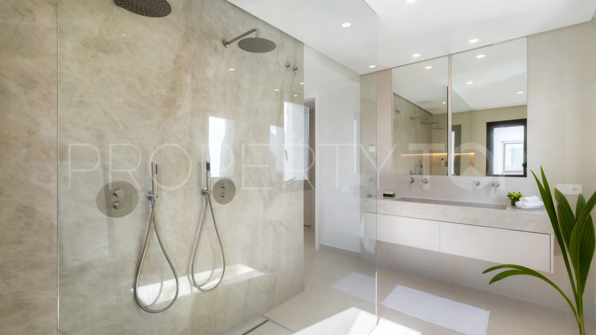For sale duplex penthouse in La Quinta