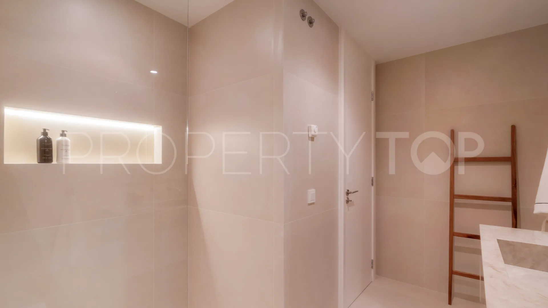 For sale duplex penthouse in La Quinta