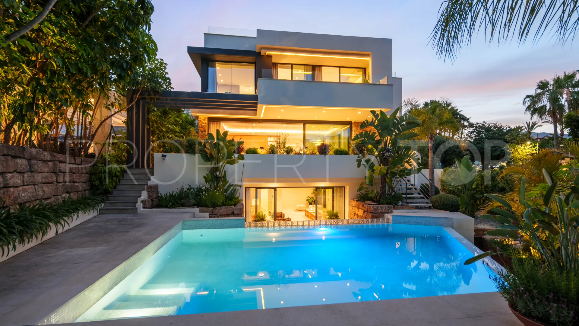 New Golden Mile, villa en venta con 4 dormitorios