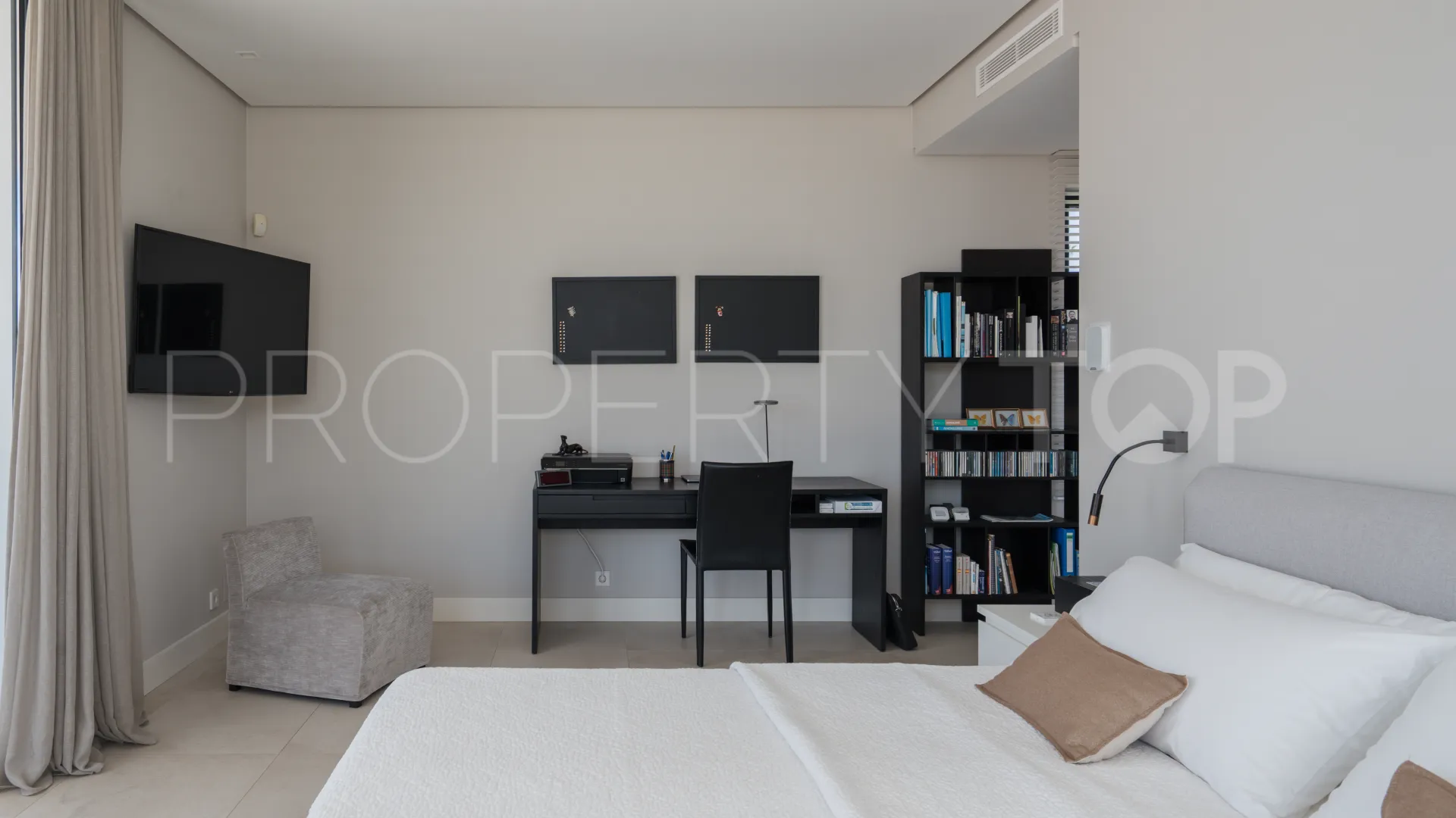 Marbesa villa for sale
