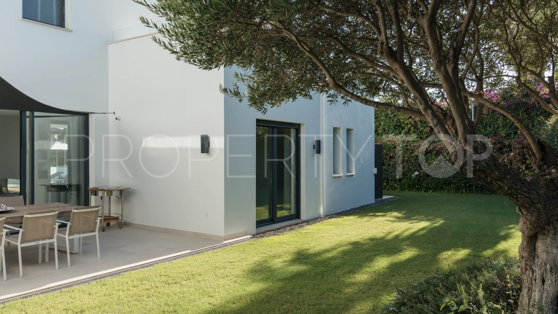 Marbesa villa for sale