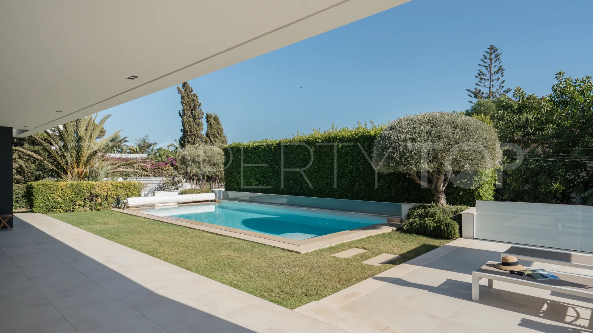 Marbesa villa for sale