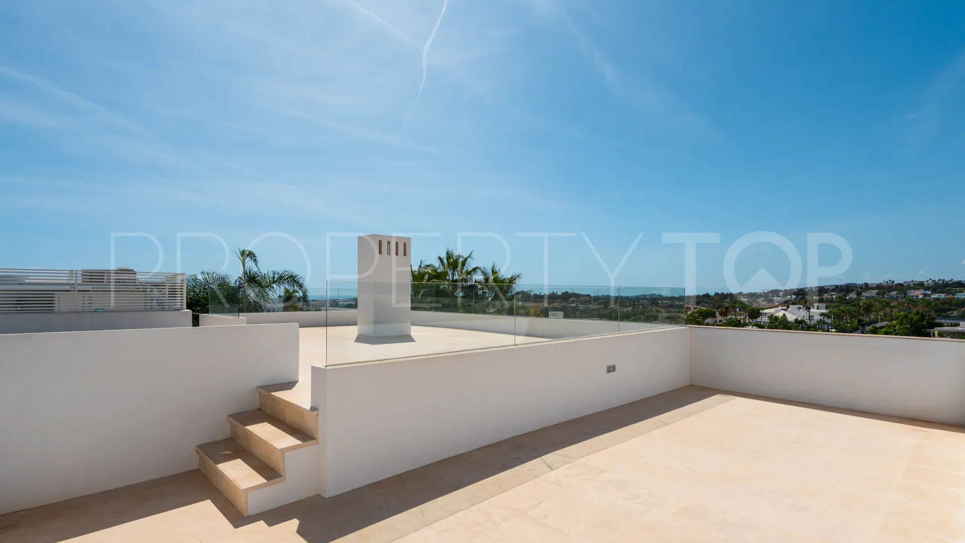 5 bedrooms villa for sale in Haza del Conde