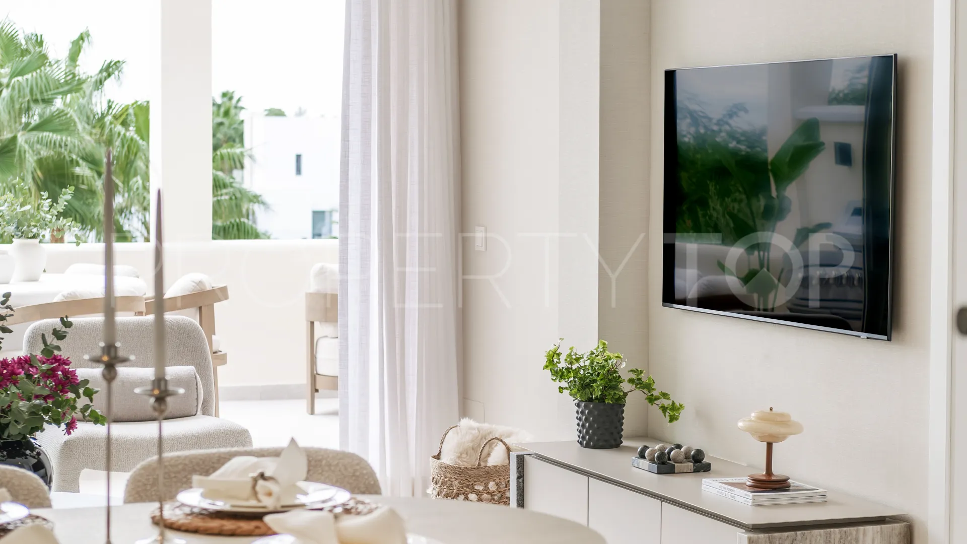 Comprar apartamento de 3 dormitorios en Palacetes Los Belvederes
