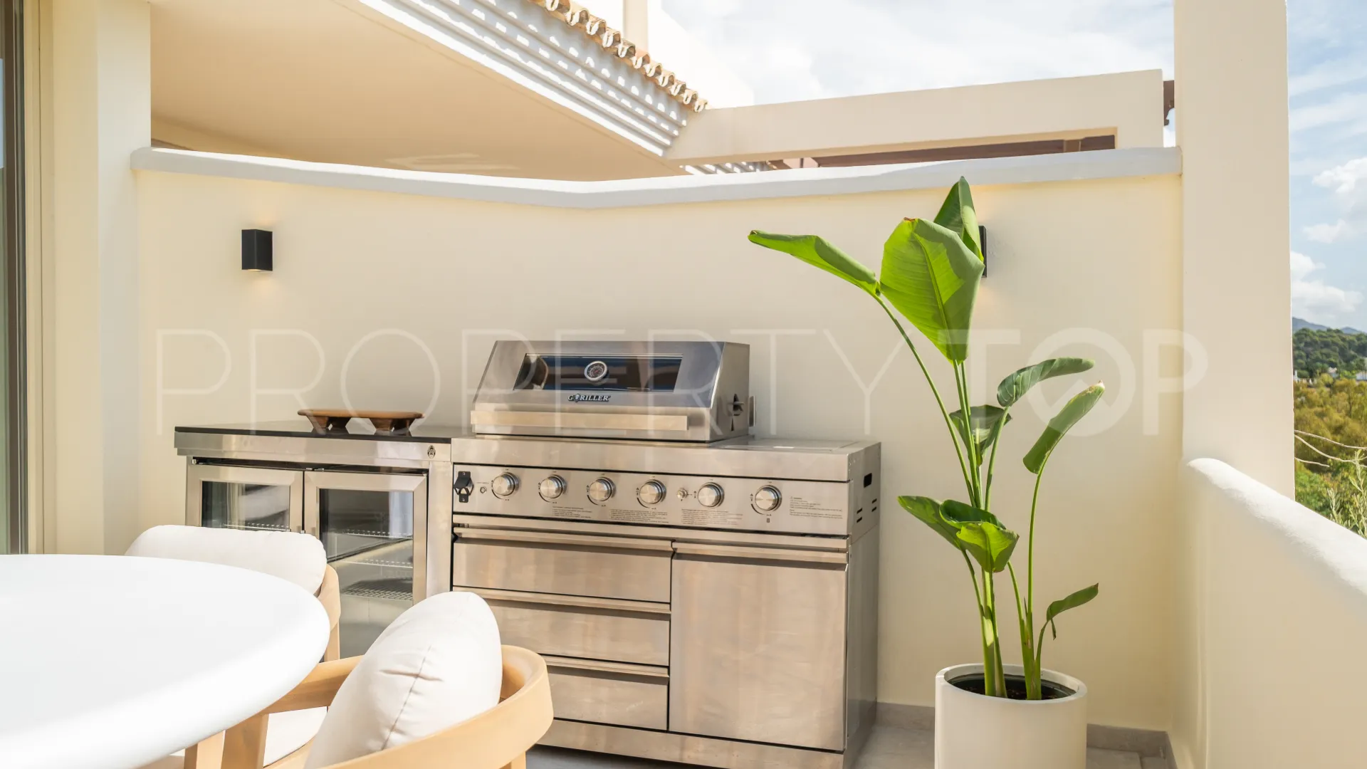 Comprar apartamento de 3 dormitorios en Palacetes Los Belvederes