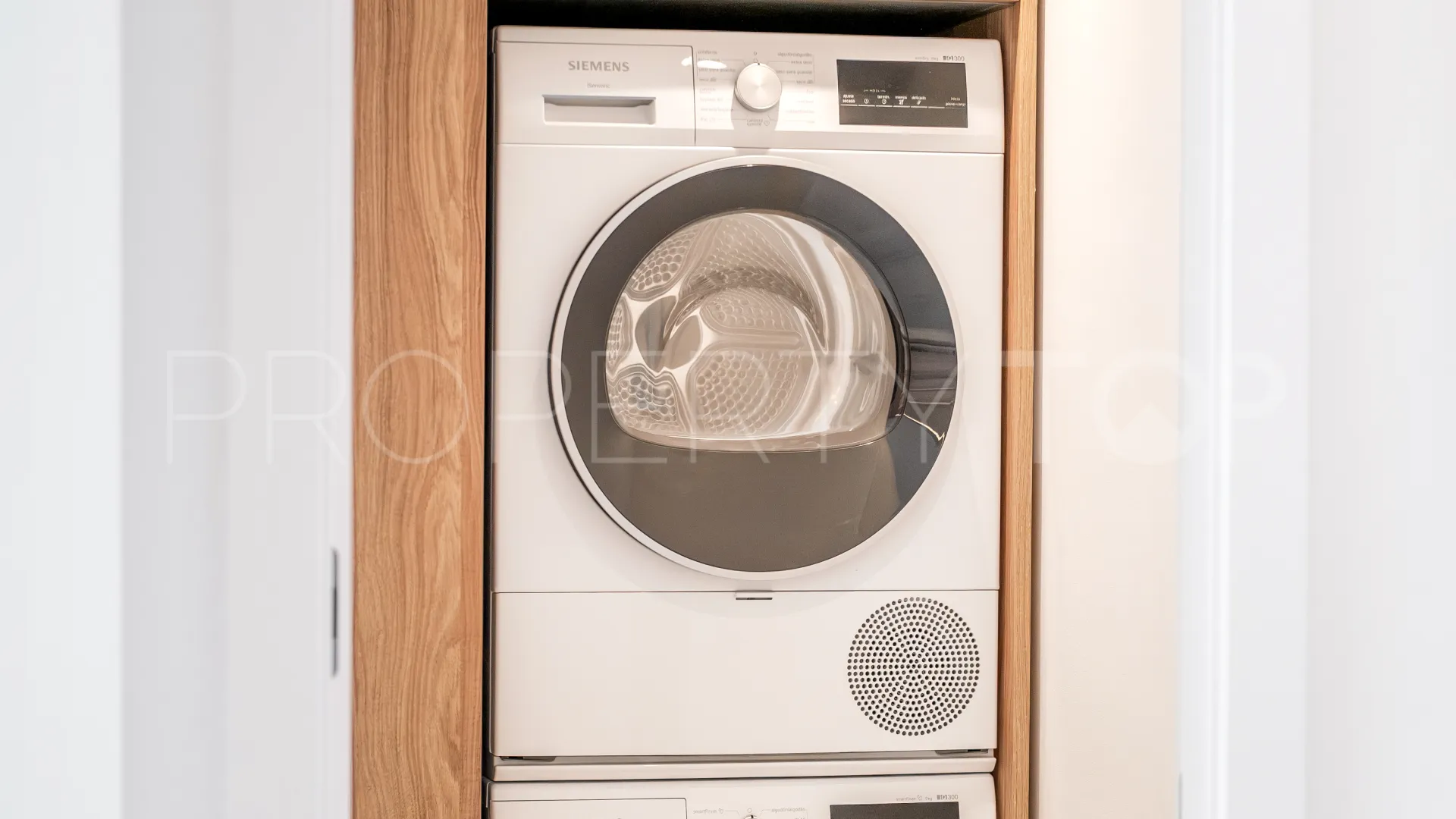 Comprar apartamento de 3 dormitorios en Palacetes Los Belvederes
