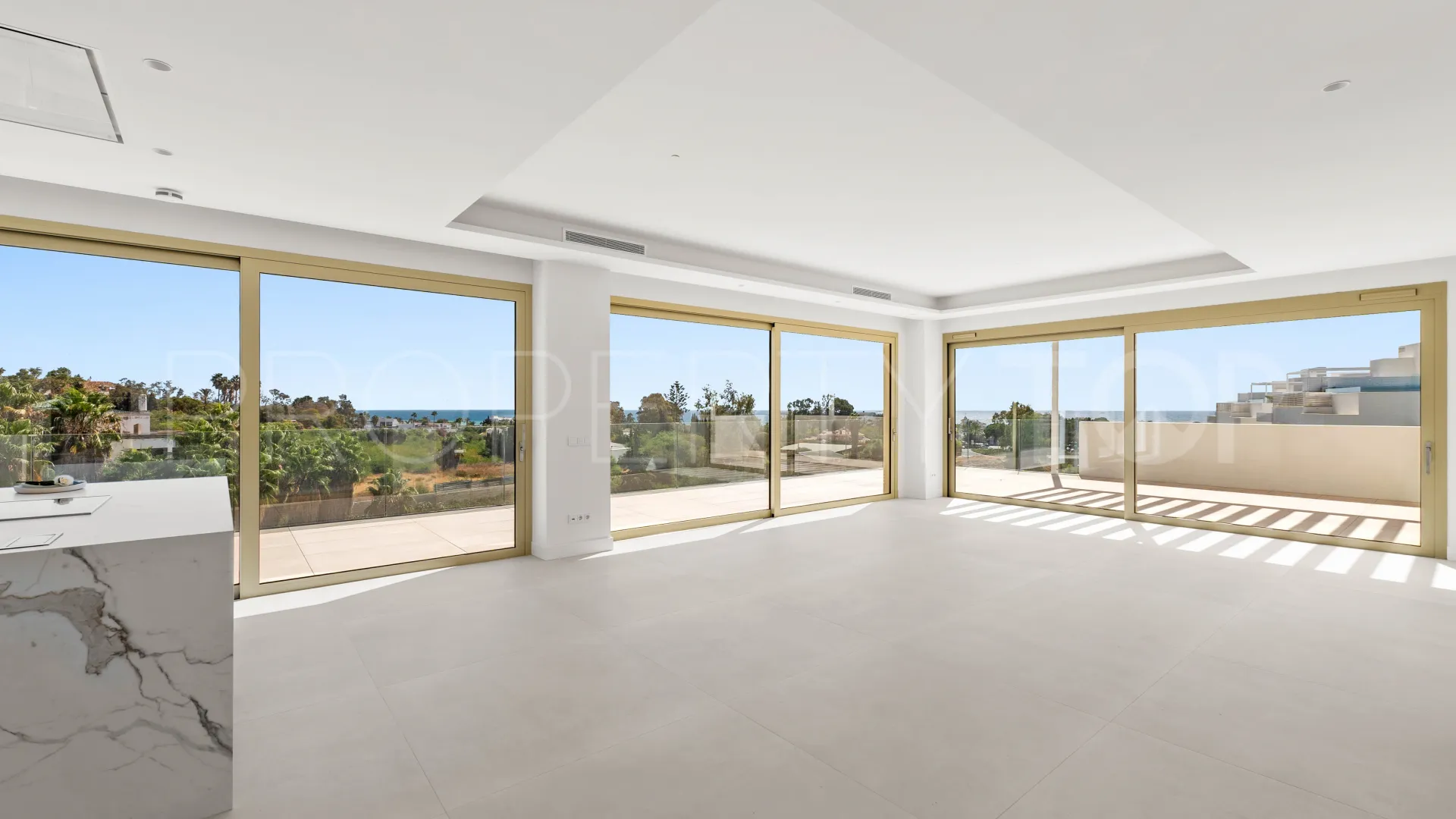 3 bedrooms duplex penthouse in Benalús for sale