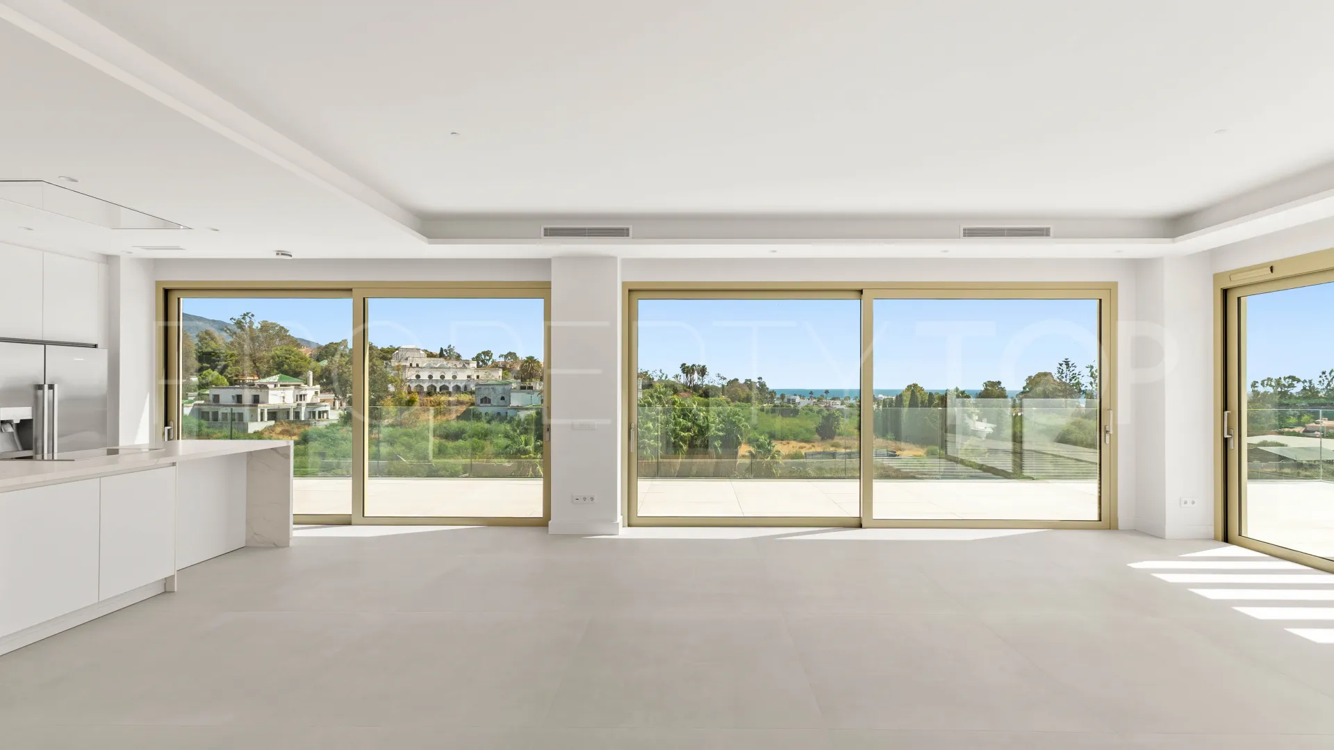 3 bedrooms duplex penthouse in Benalús for sale