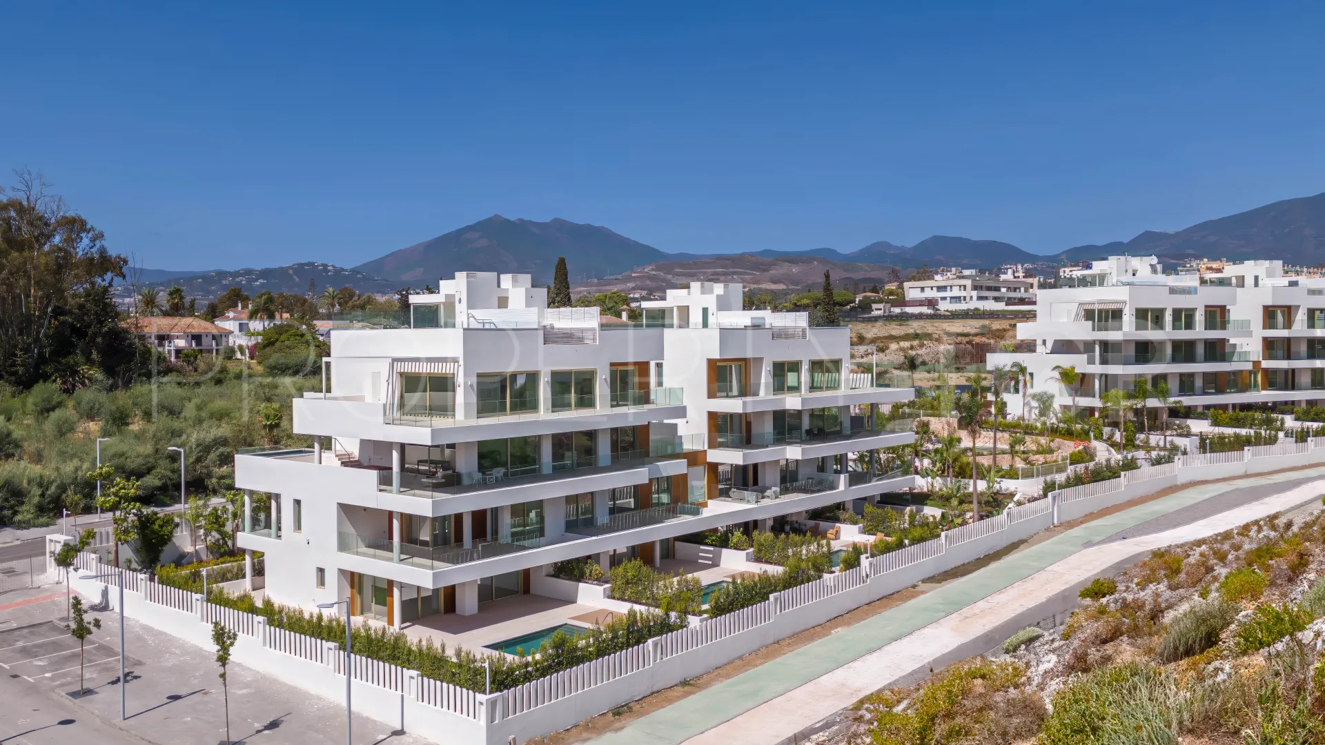 3 bedrooms duplex penthouse in Benalús for sale