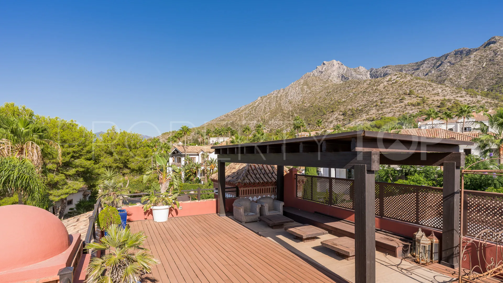 Se vende villa en Sierra Blanca