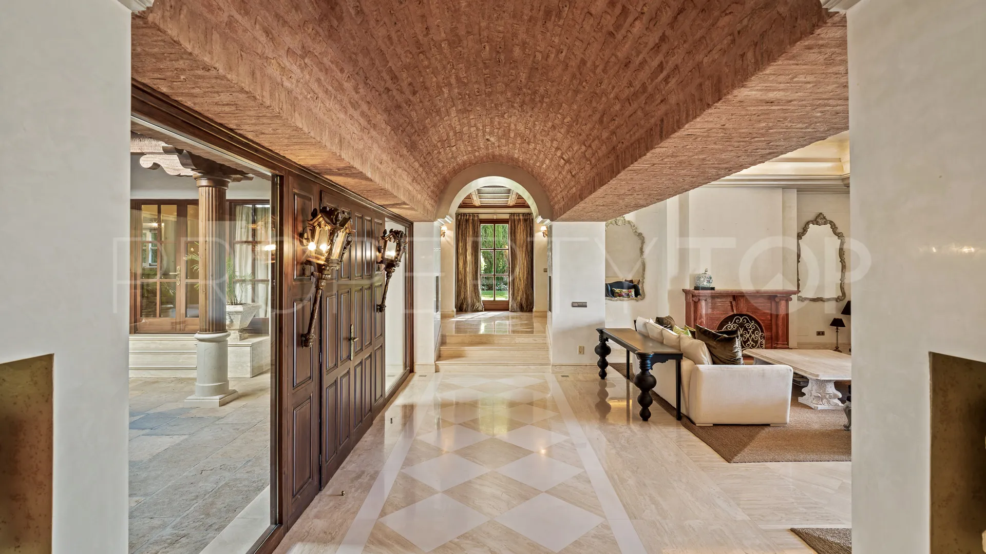 Se vende villa en Sierra Blanca