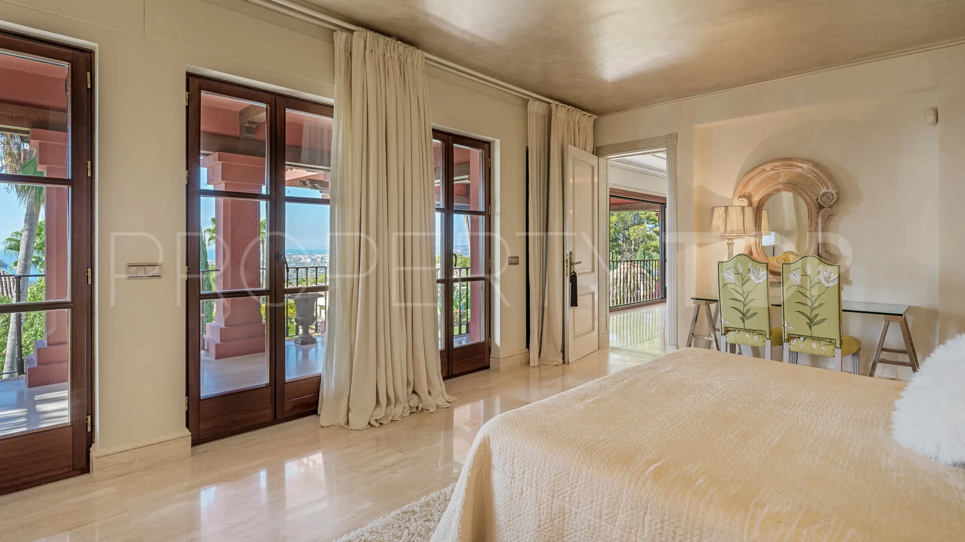 Se vende villa en Sierra Blanca
