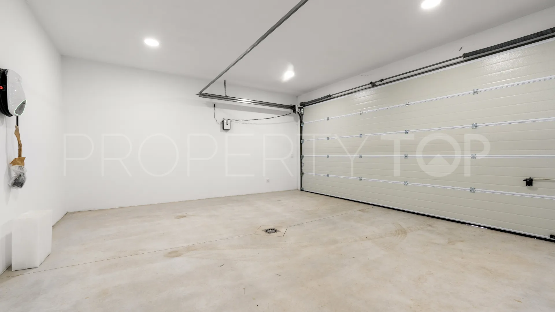 Marbella Ciudad, villa con 4 dormitorios en venta