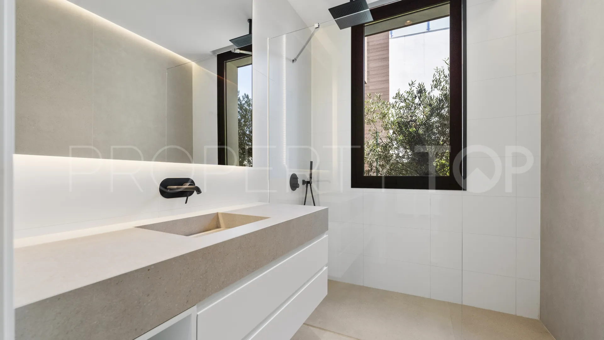 Marbella Ciudad, villa con 4 dormitorios en venta