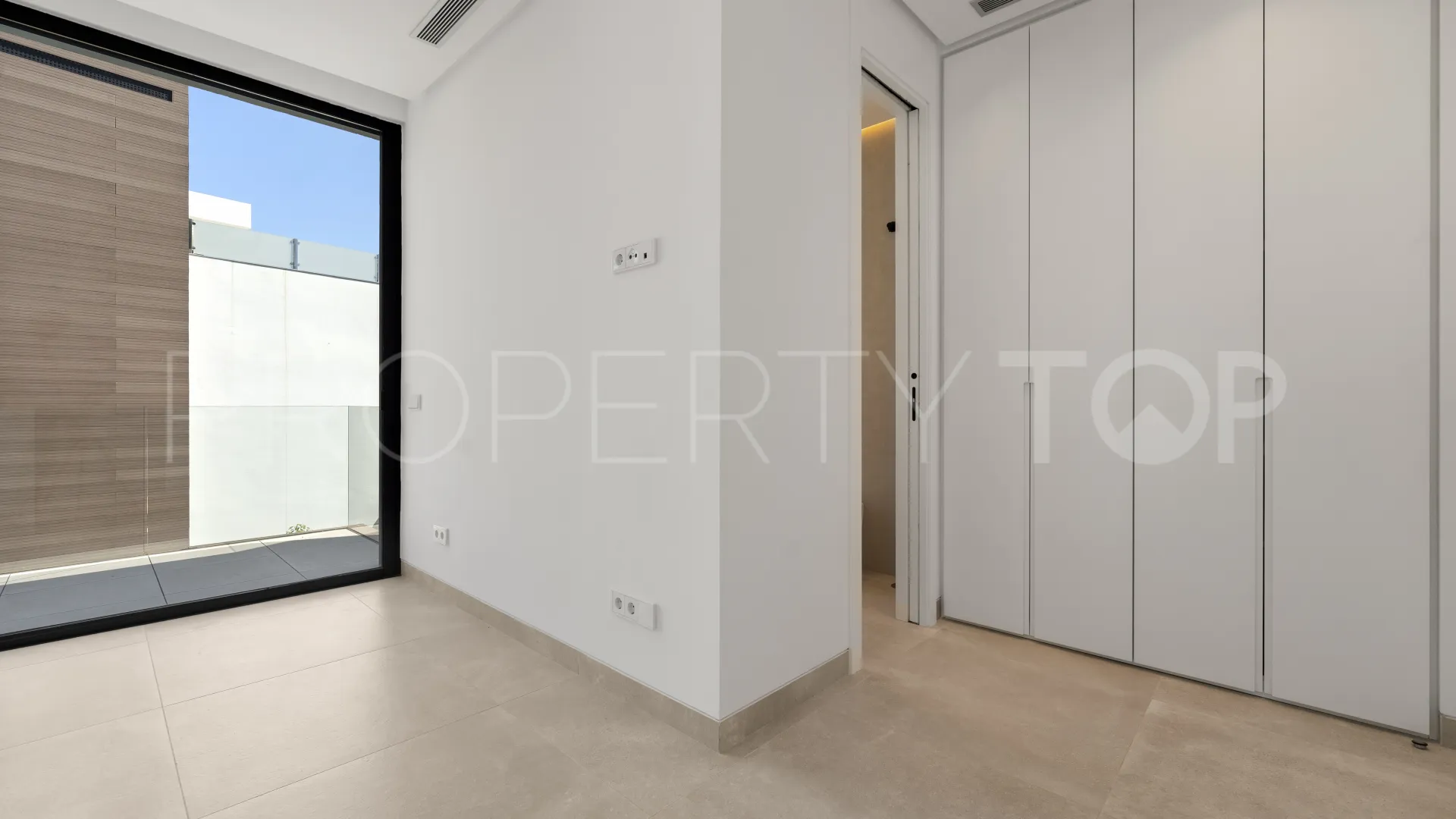 Marbella Ciudad, villa con 4 dormitorios en venta