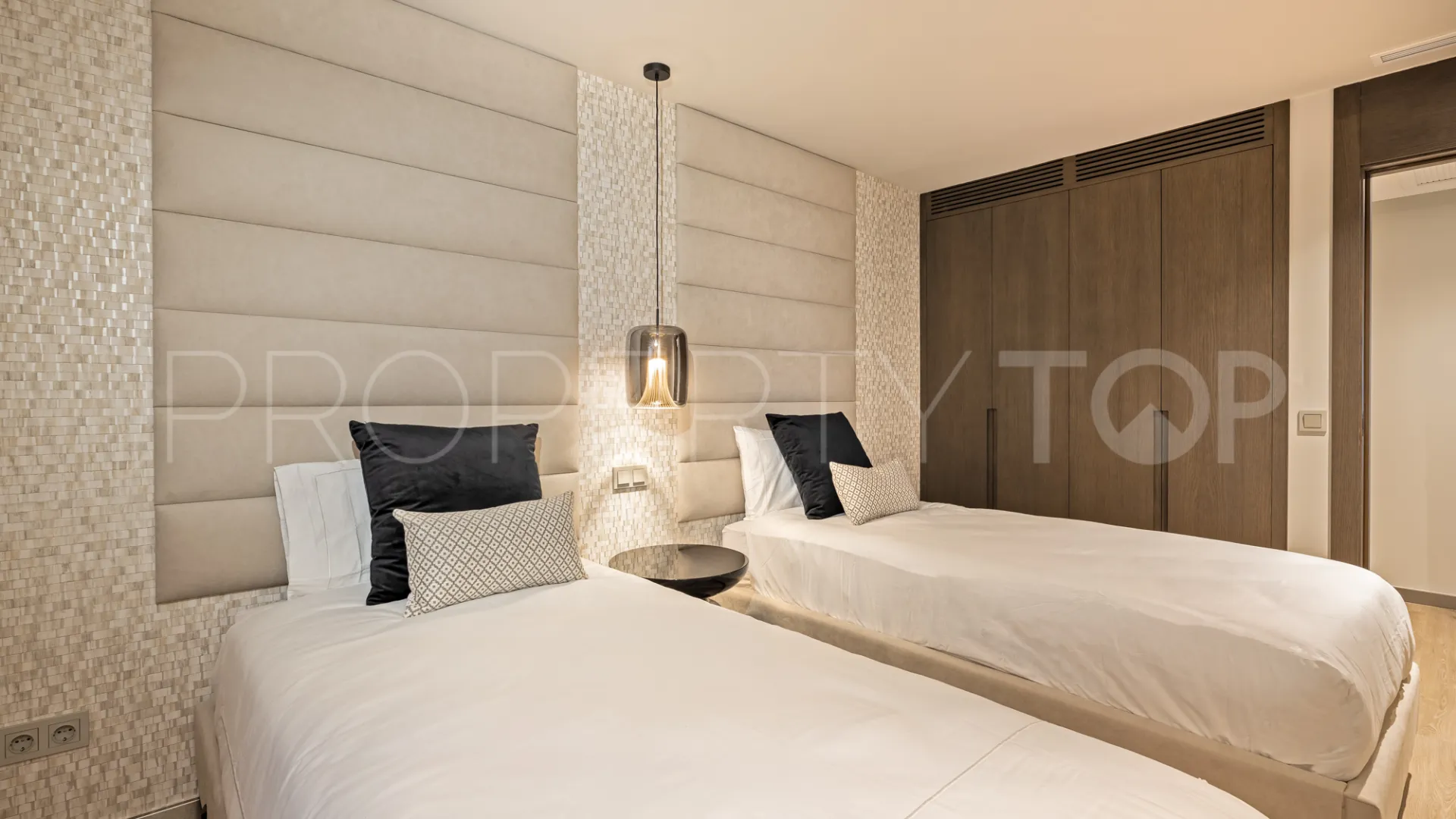 Se vende apartamento en Marbella - Puerto Banus