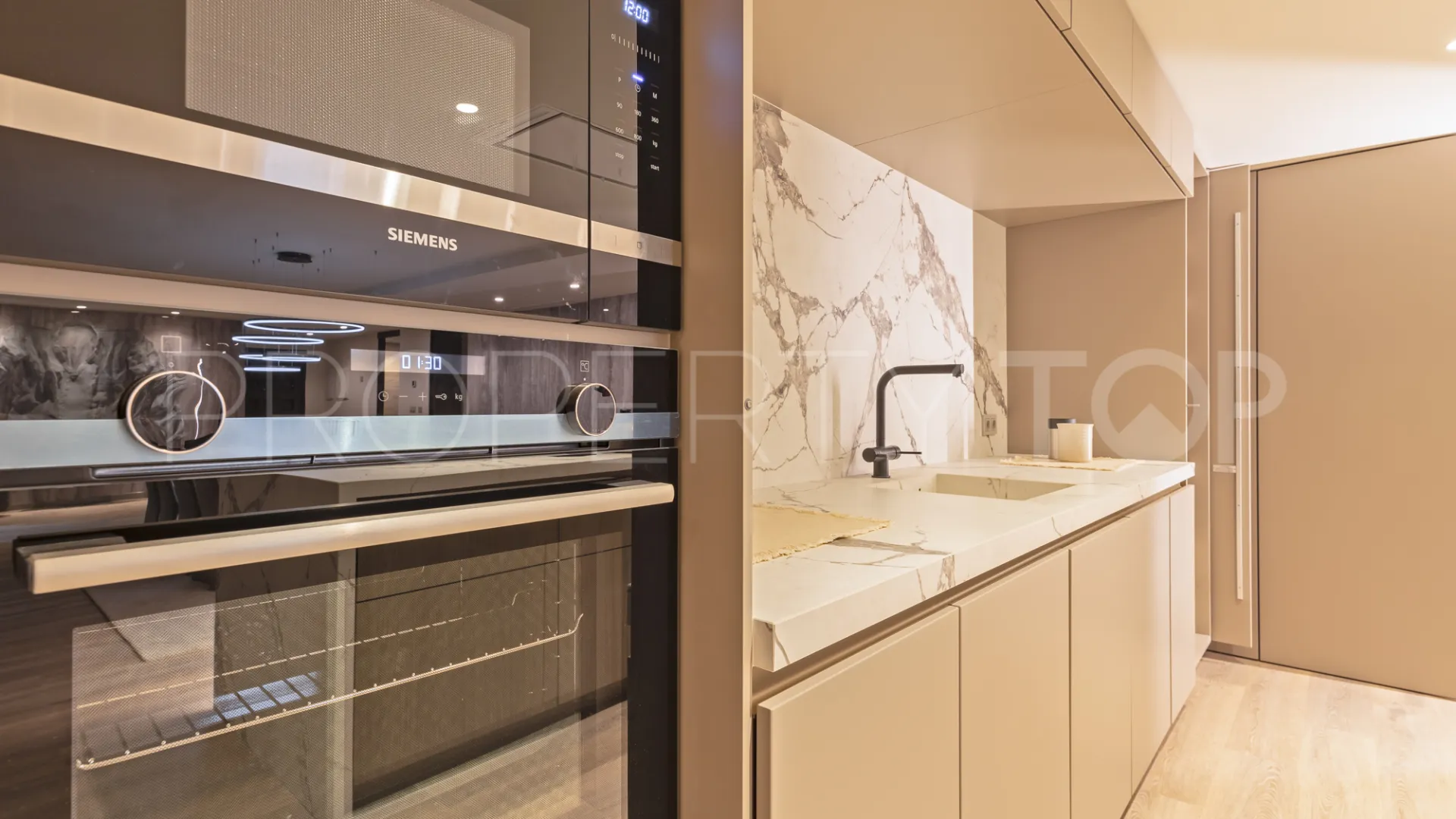 Se vende apartamento en Marbella - Puerto Banus