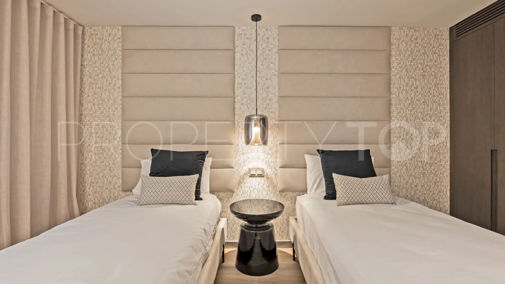Se vende apartamento en Marbella - Puerto Banus