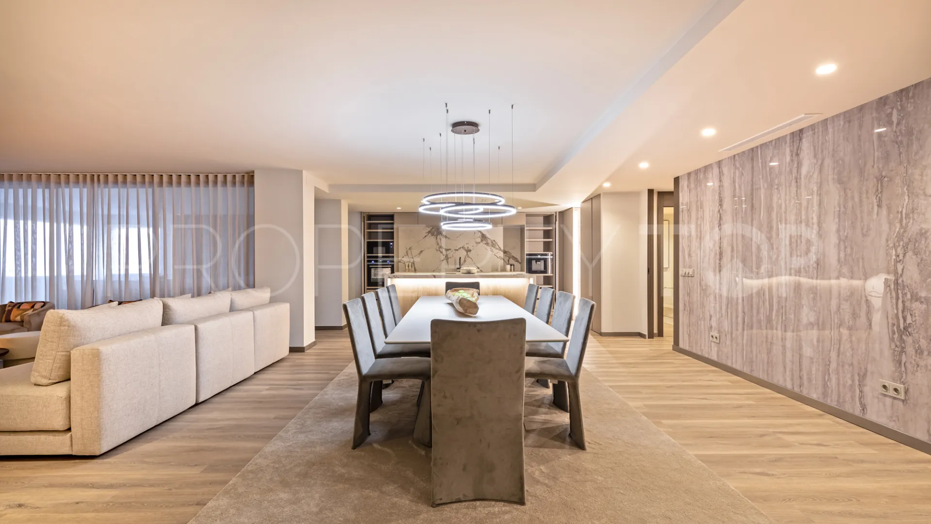 Se vende apartamento en Marbella - Puerto Banus