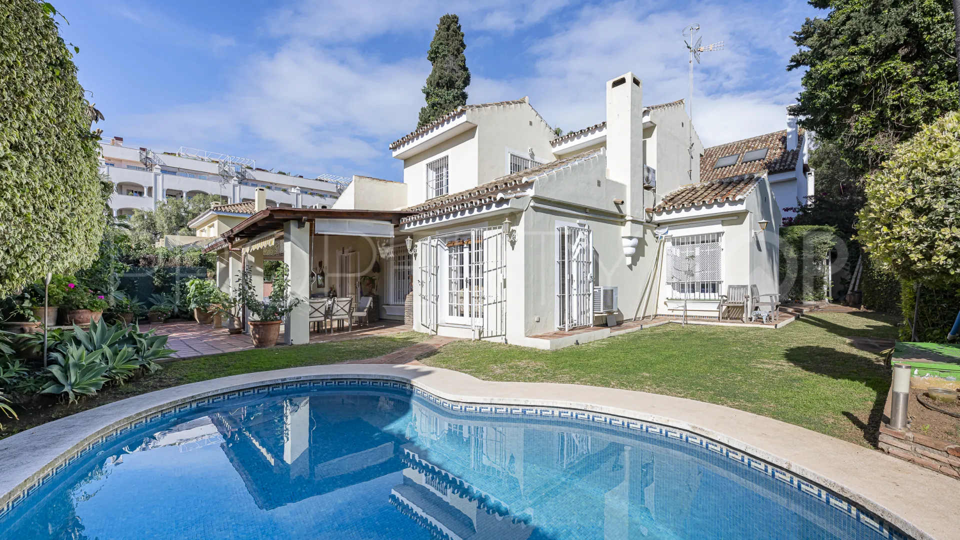 Se vende villa con 3 dormitorios en Casablanca