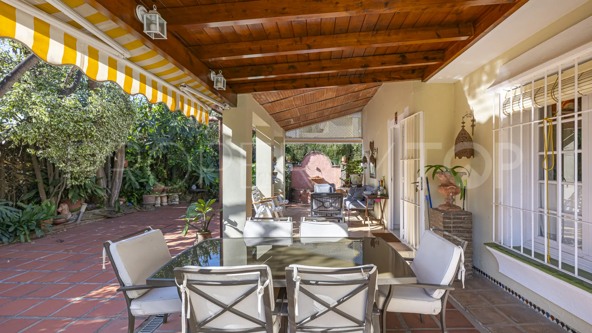 Se vende villa con 3 dormitorios en Casablanca