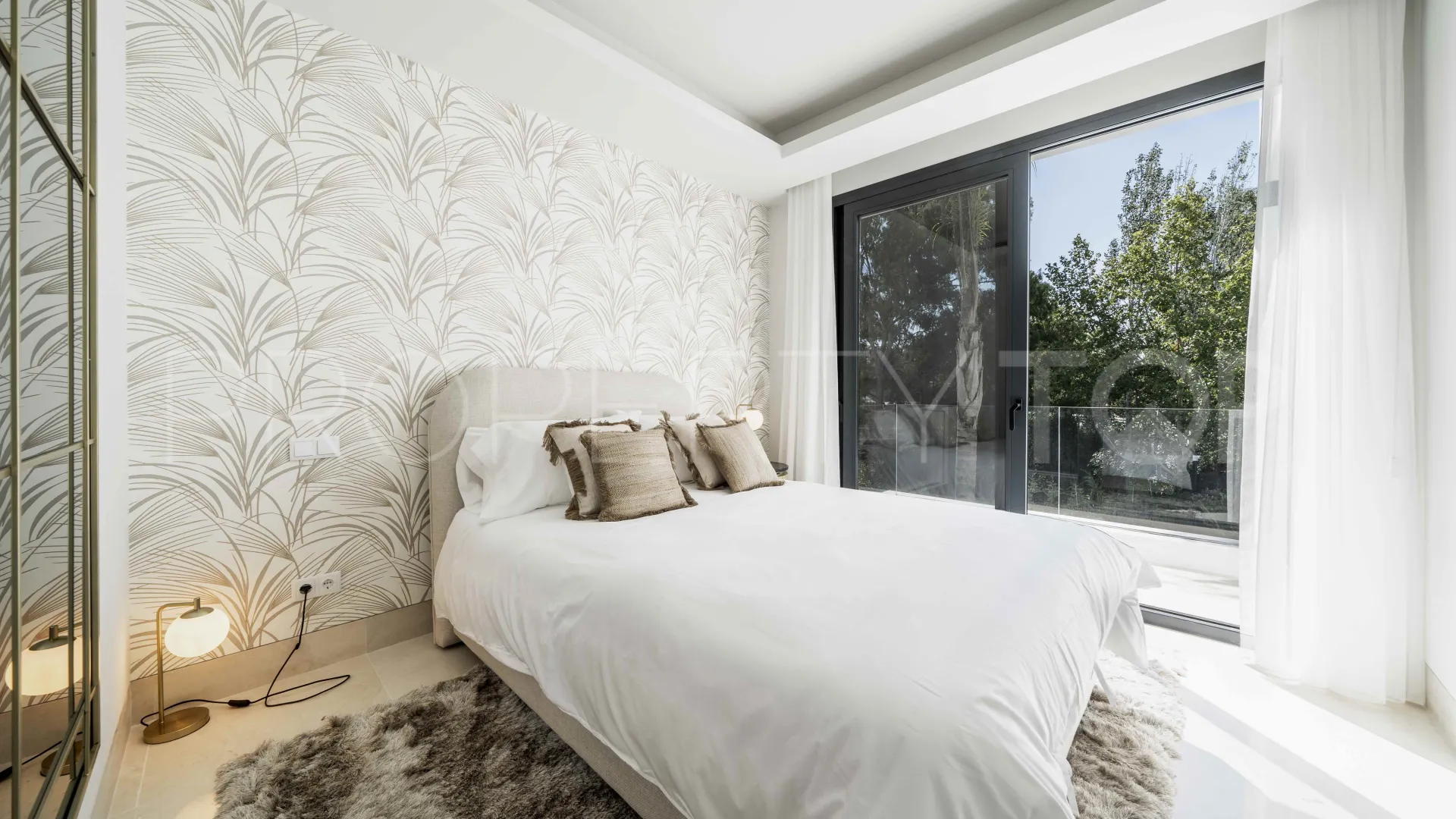 Villa for sale in El Campanario with 4 bedrooms