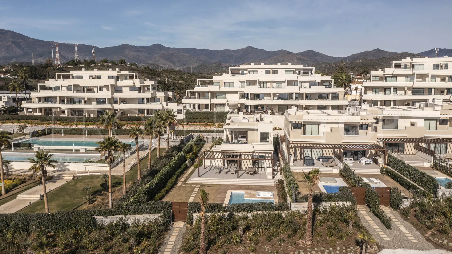 Se vende villa en Velaya