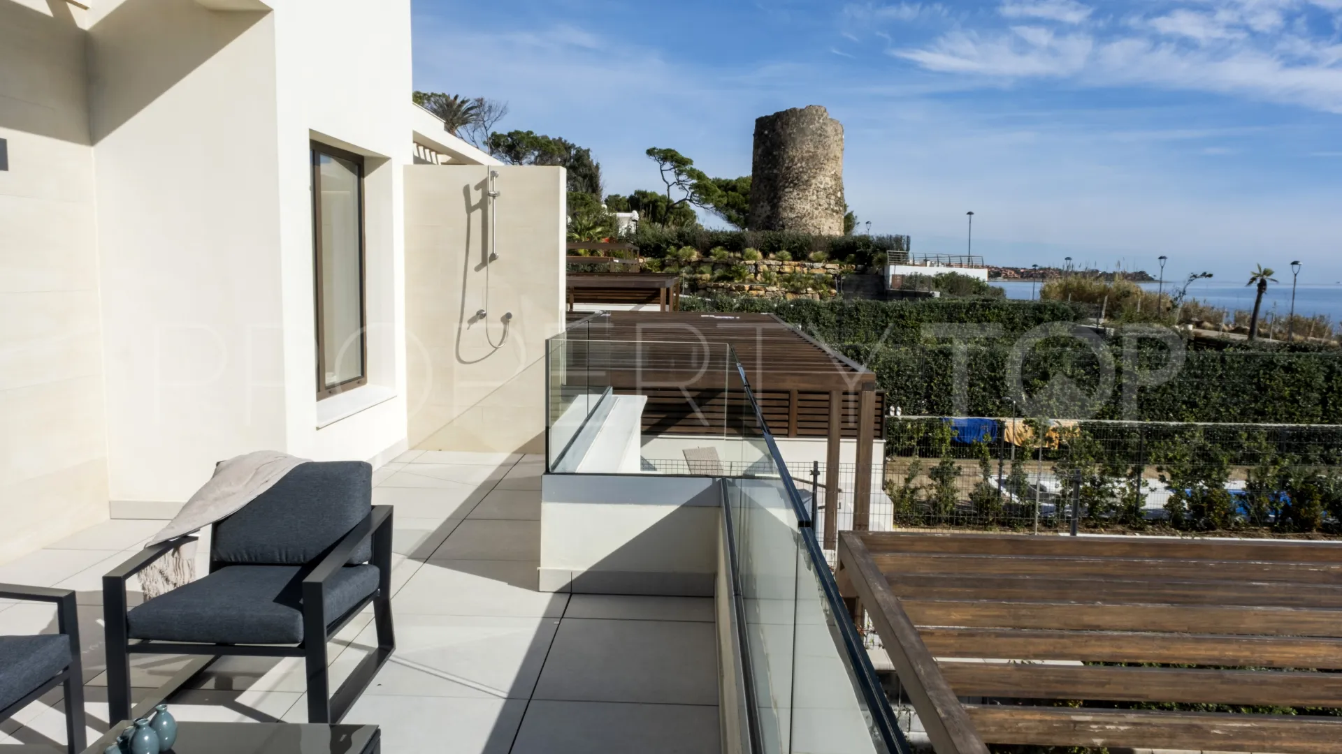 Se vende villa en Velaya