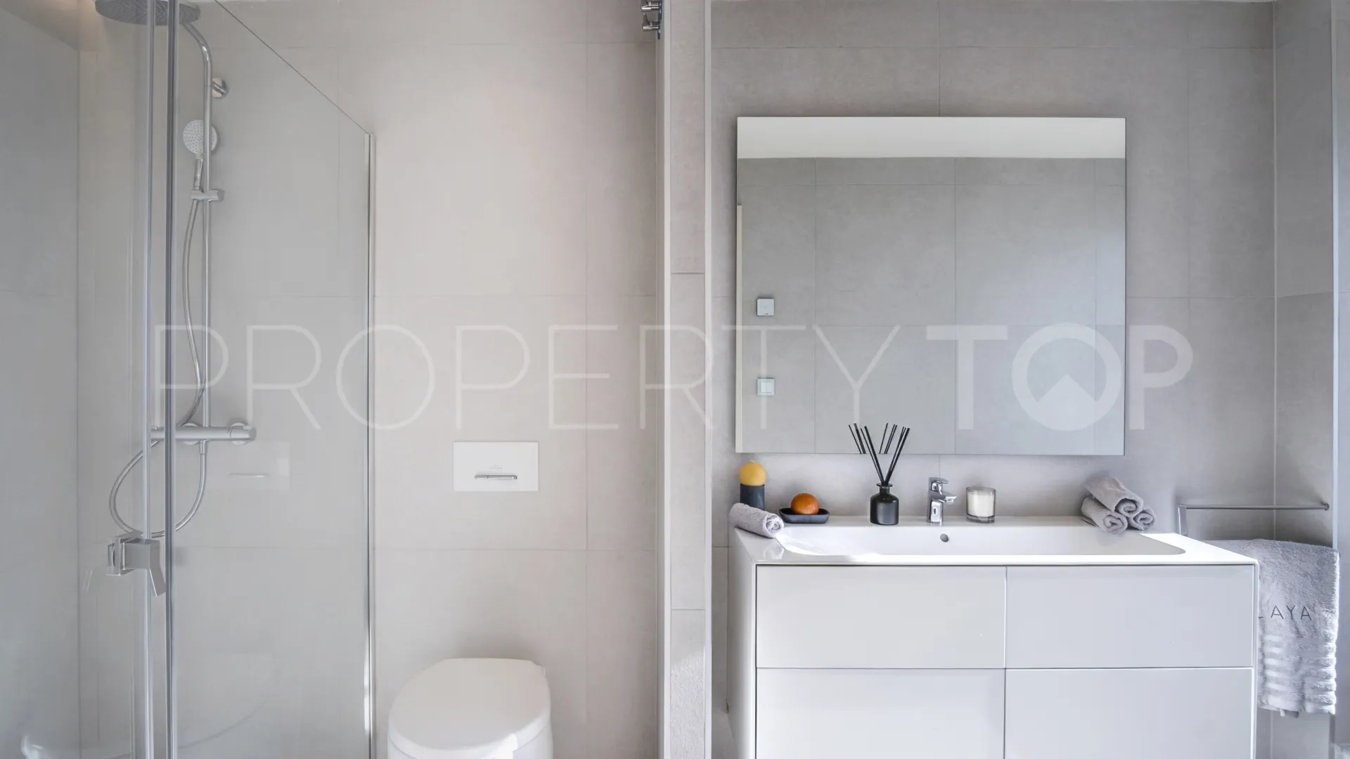 Se vende villa en Velaya
