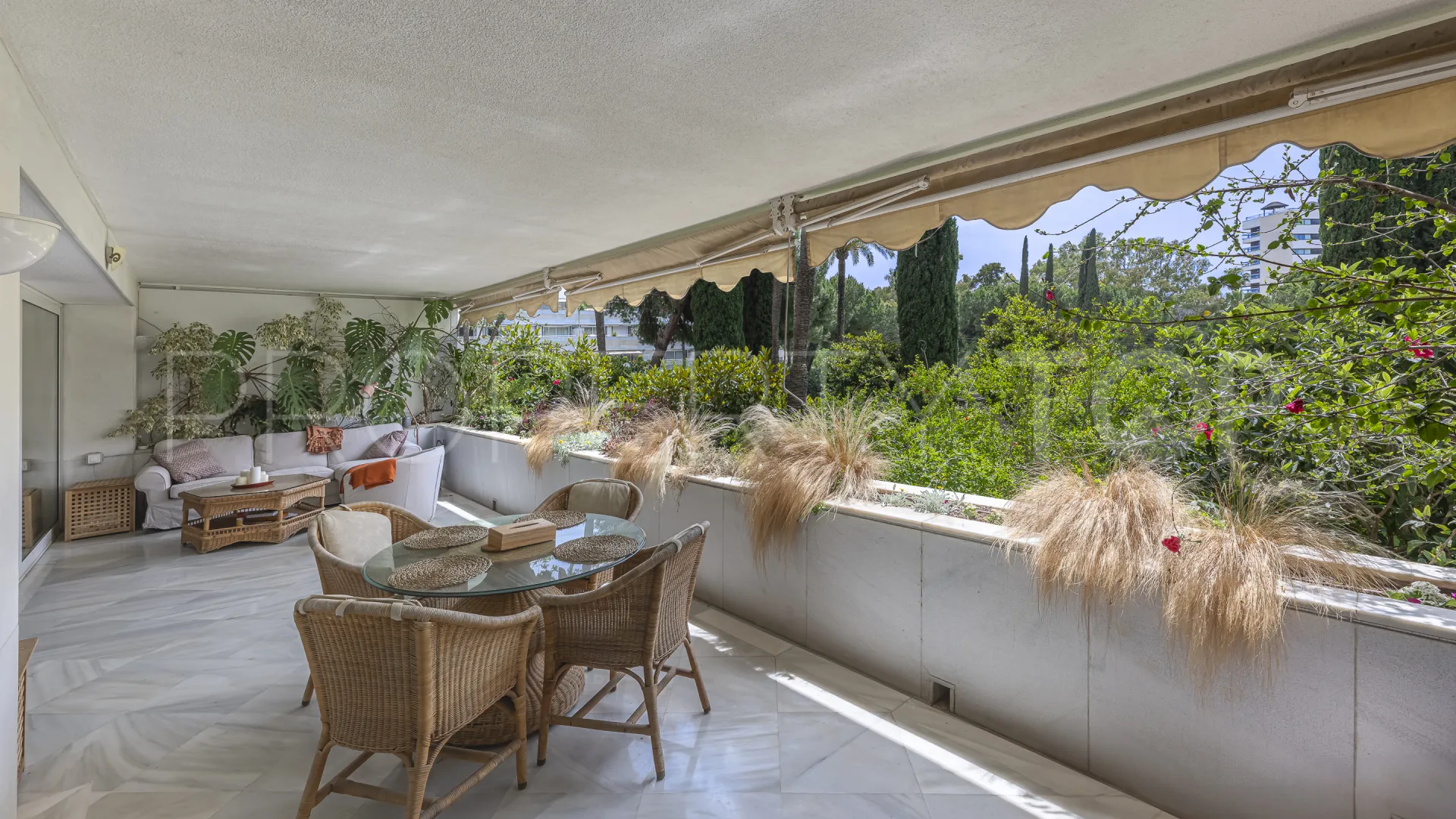 Apartamento en venta de 3 dormitorios en Marbella Golden Mile
