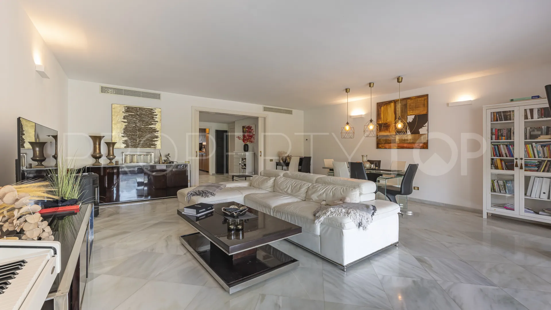Apartamento en venta de 3 dormitorios en Marbella Golden Mile