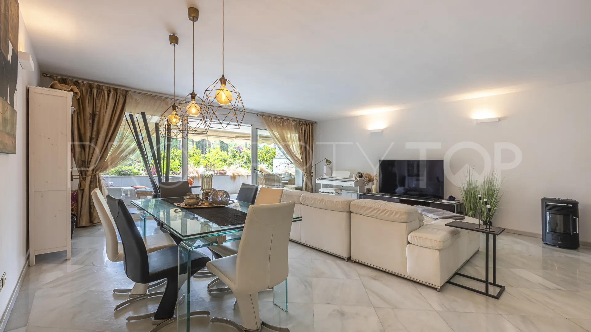 Apartamento en venta de 3 dormitorios en Marbella Golden Mile