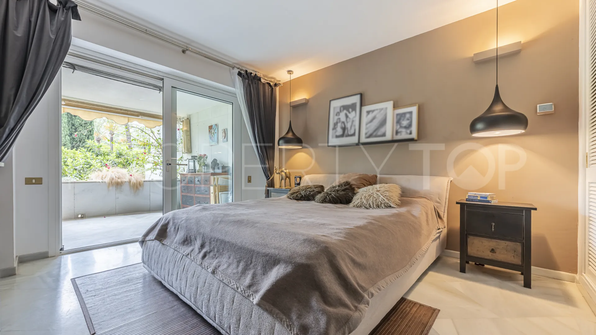 Apartamento en venta de 3 dormitorios en Marbella Golden Mile