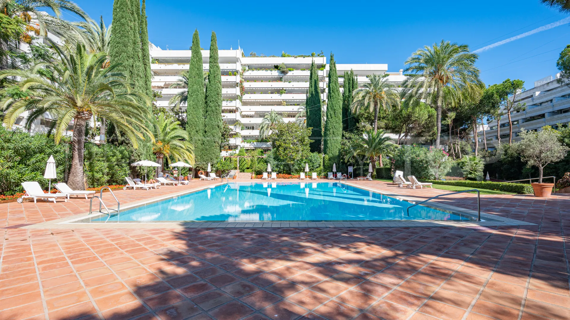 Apartamento en venta de 3 dormitorios en Marbella Golden Mile