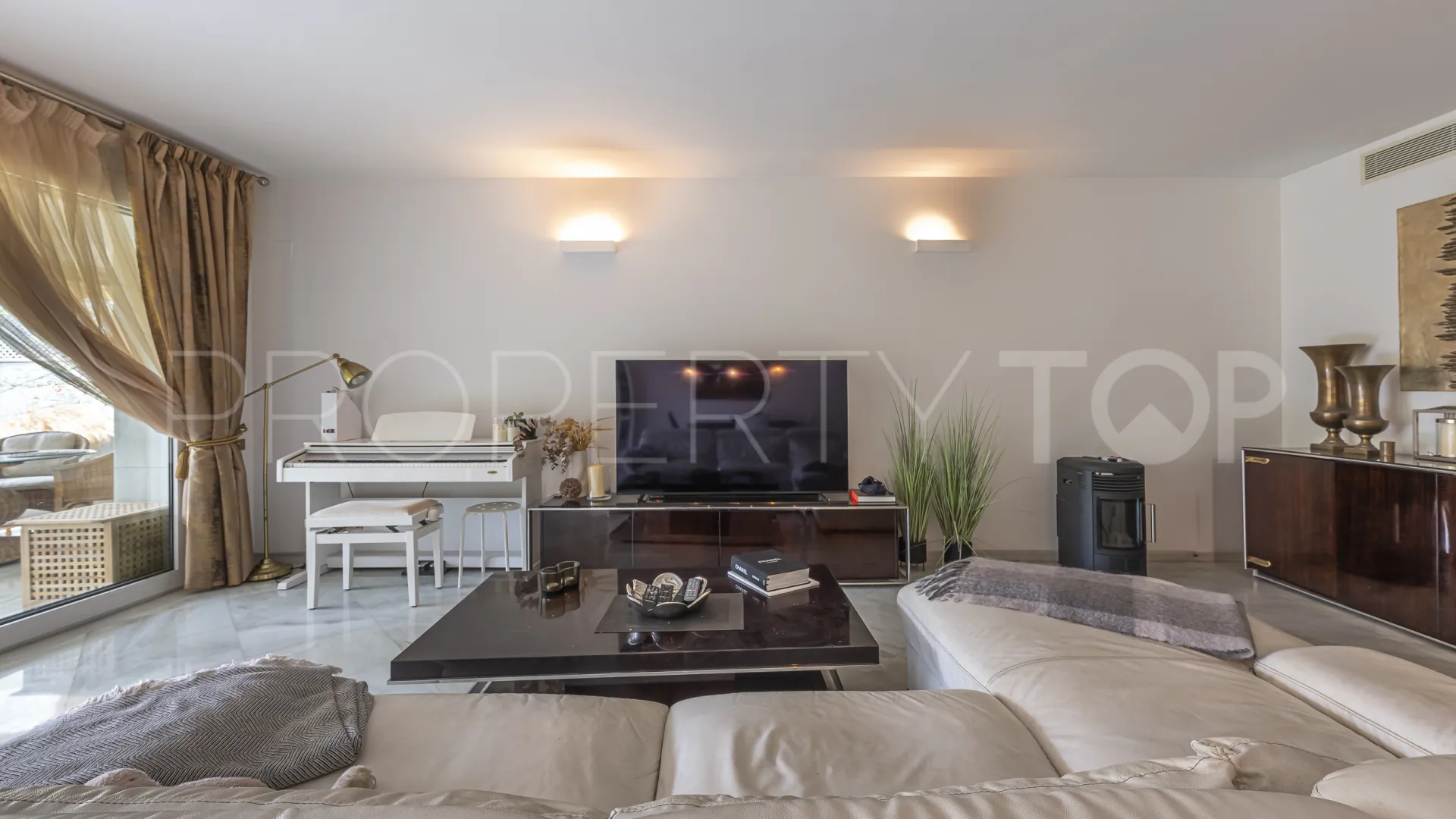 Apartamento en venta de 3 dormitorios en Marbella Golden Mile