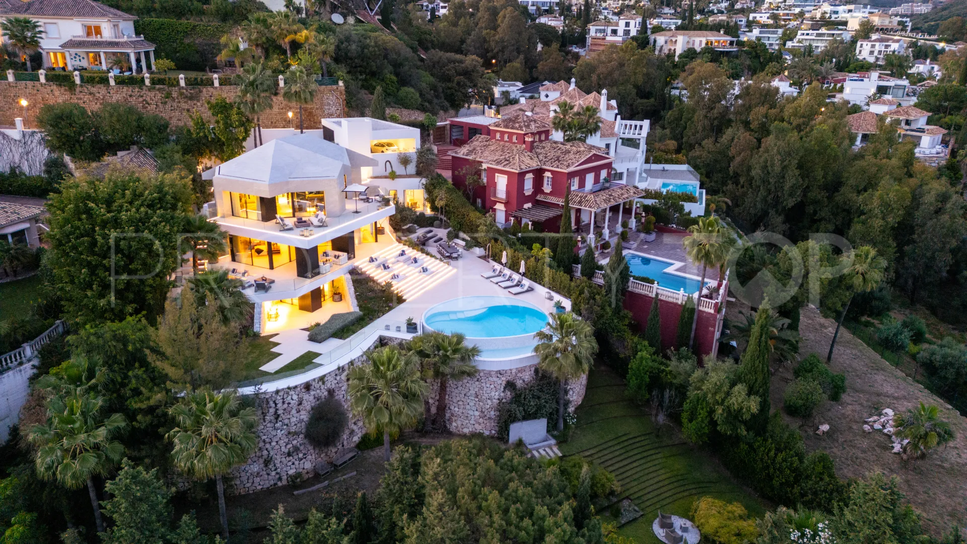 El Herrojo villa for sale