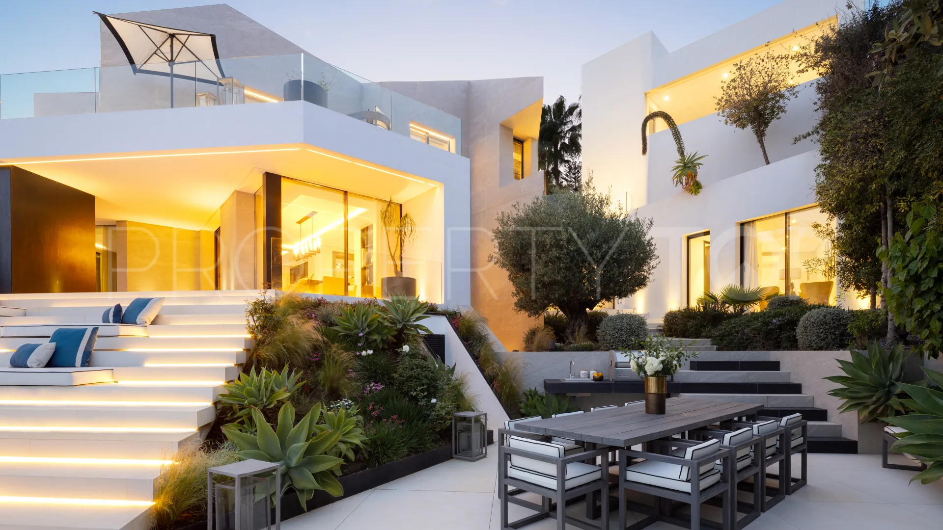 El Herrojo villa for sale
