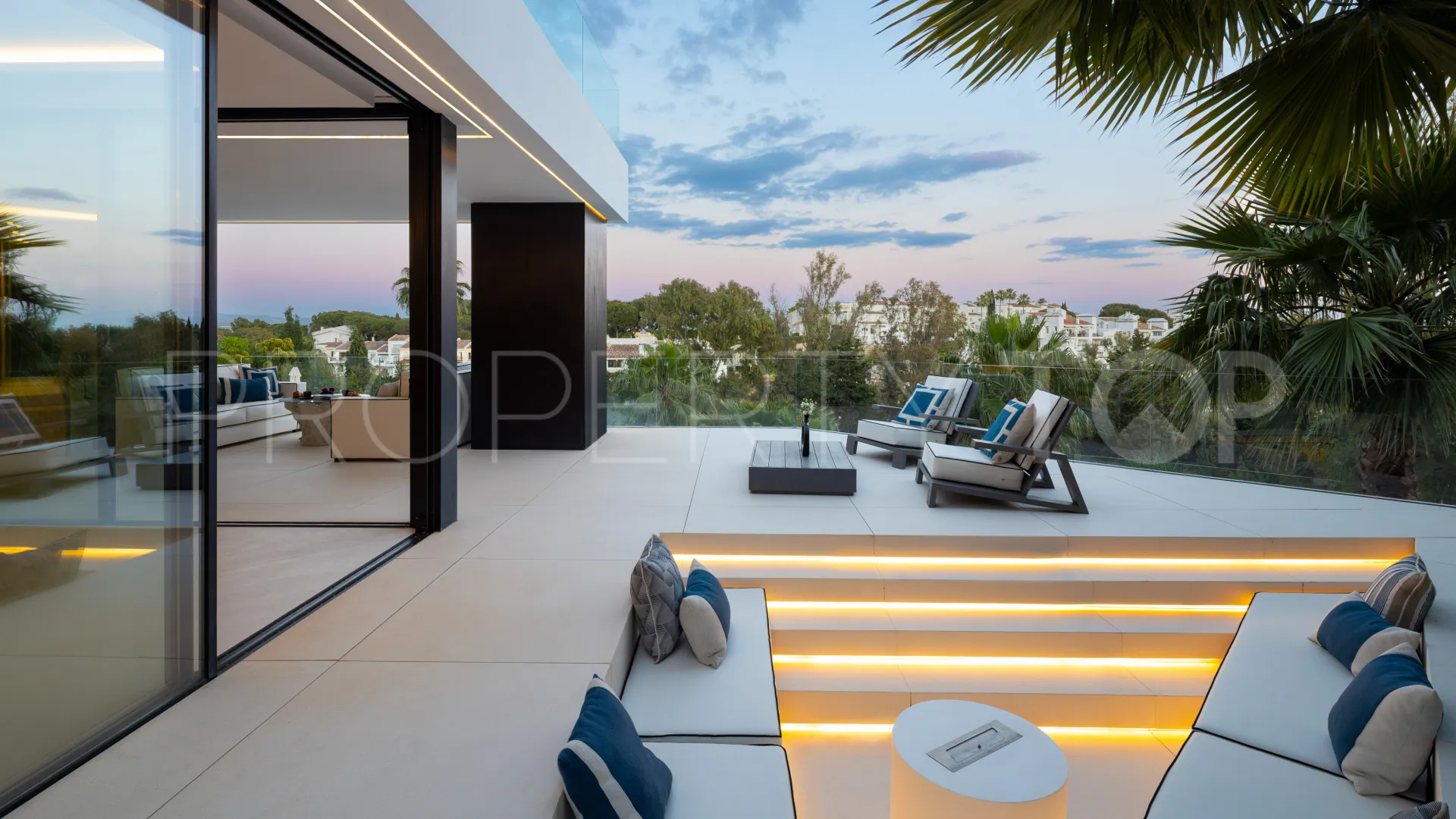El Herrojo villa for sale
