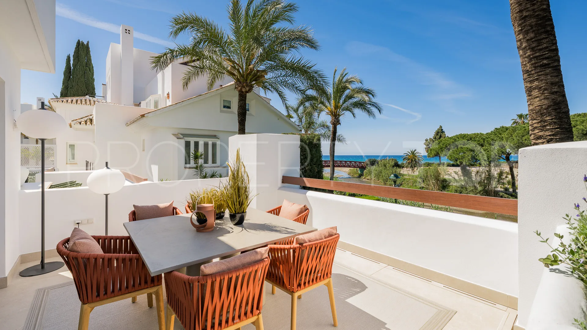 3 bedrooms apartment in Los Monteros Palm Beach for sale
