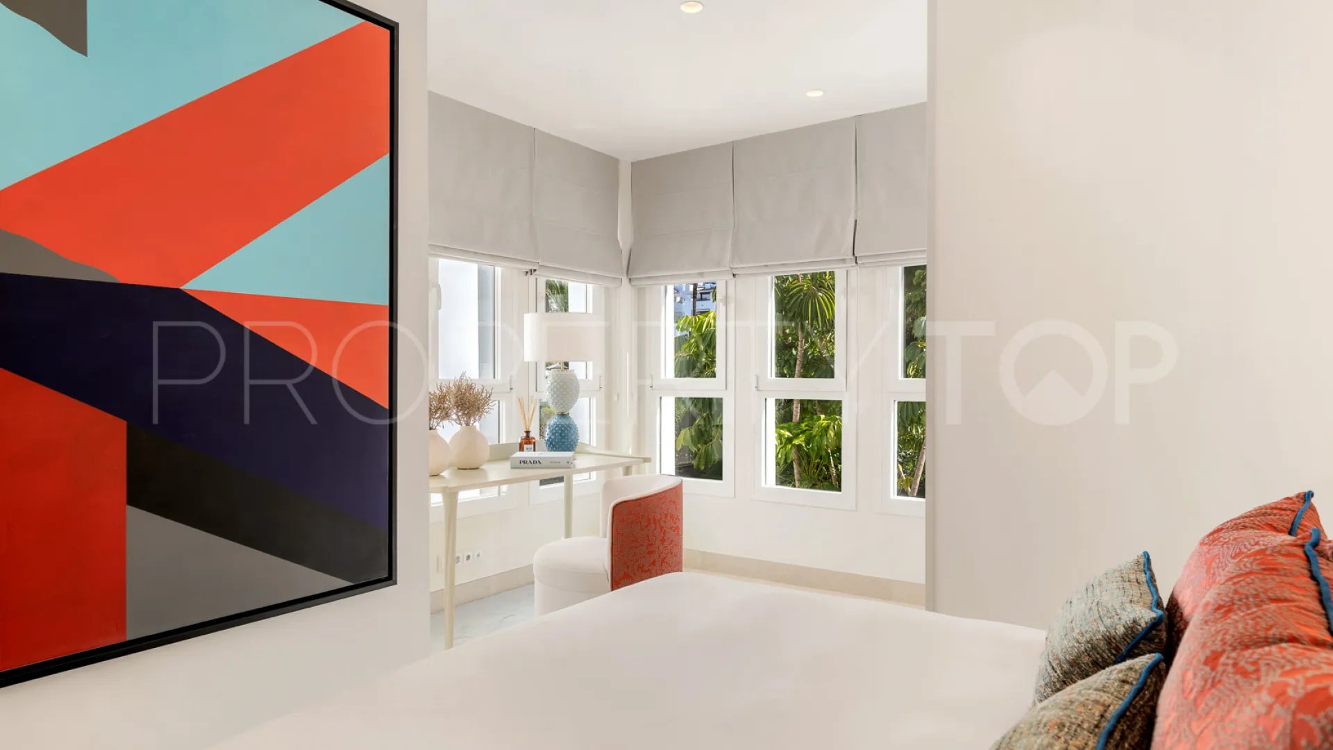 3 bedrooms apartment in Los Monteros Palm Beach for sale